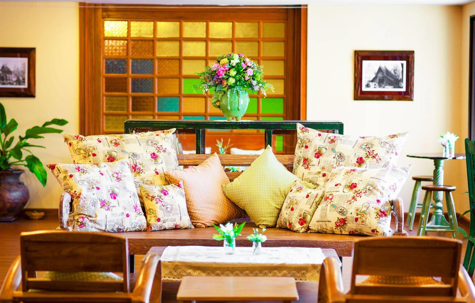 Hotel Baan Din Ki Chiang Mai Esterno foto